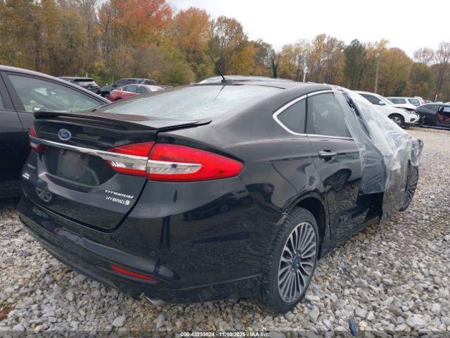 Ford Fusion Titanium Image 5