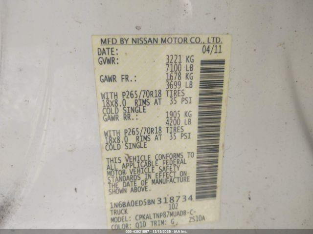 Nissan Titan Sv Image 11