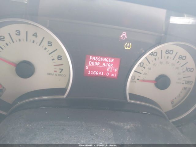 Ford Explorer Eddie Bauer Image 9