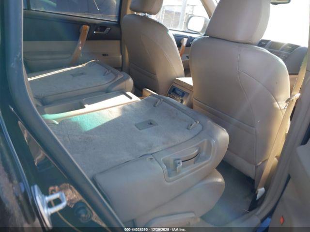 Toyota Highlander Limited Image 3