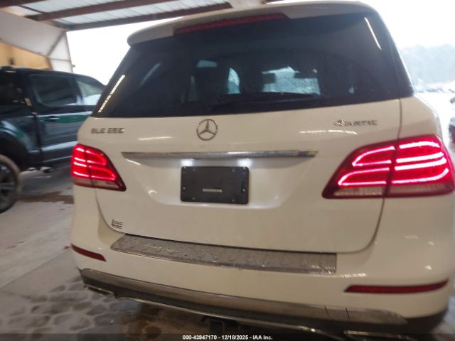 Mercedes-Benz GLE 4matic Image 12