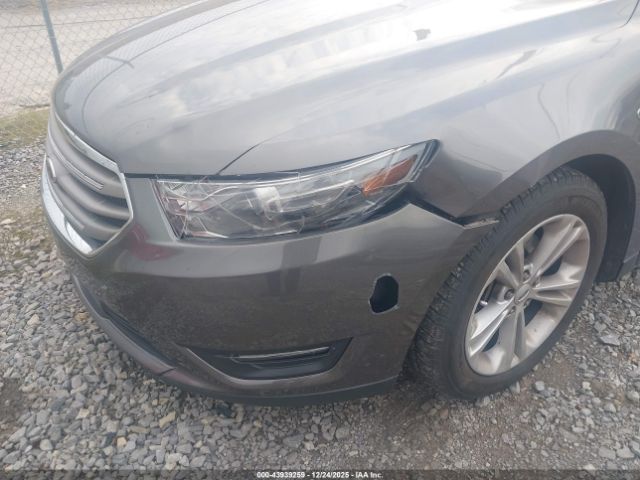 Ford Taurus Sel Image 8