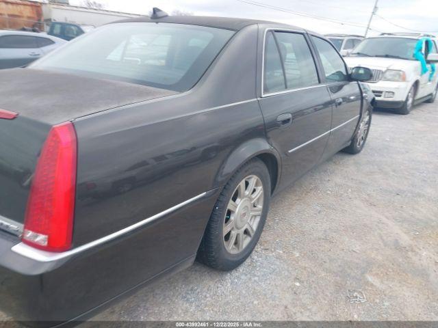 Cadillac DTS 1sc Image 5