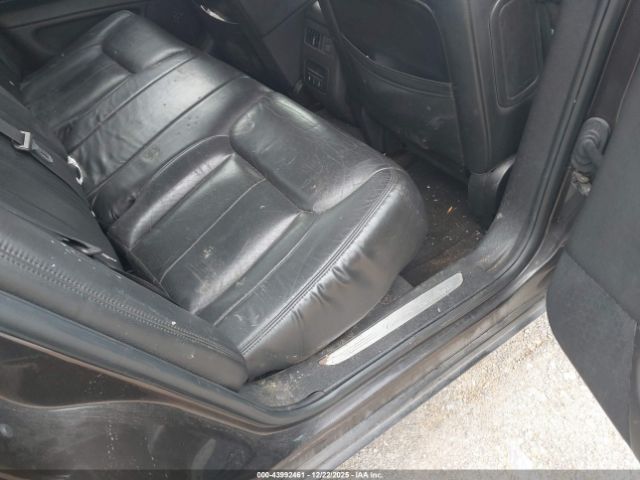 Cadillac DTS 1sc Image 6