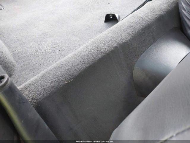 Chevrolet Corvette Image 6