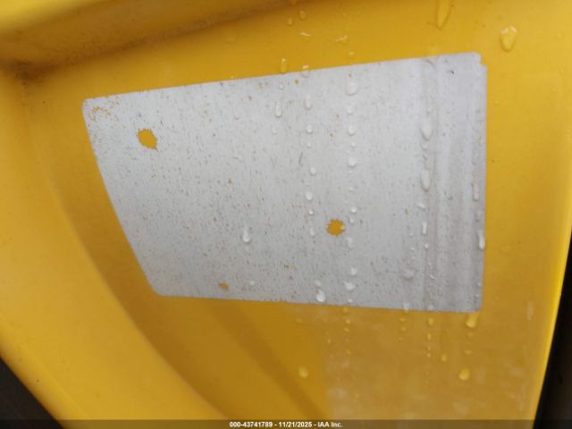 Chevrolet Corvette Image 15