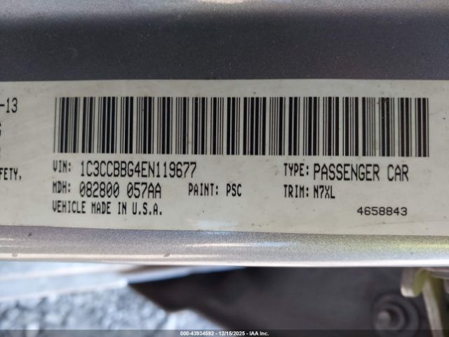 Chrysler 200 Touring Image 4