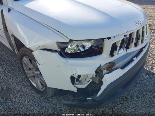 Jeep Compass Latitude Image 6