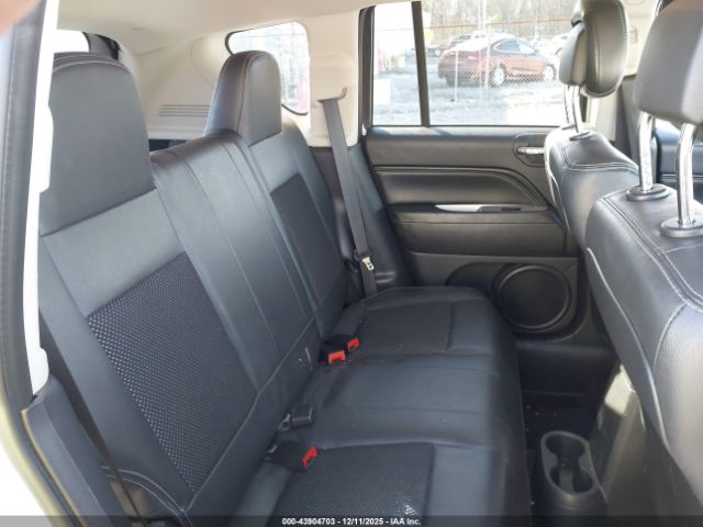 Jeep Compass Latitude Image 9