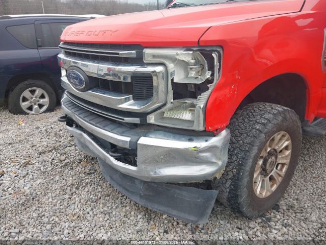 Ford F-250 Xl Image 4