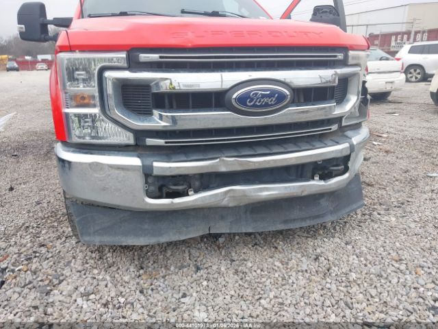 Ford F-250 Xl Image 2