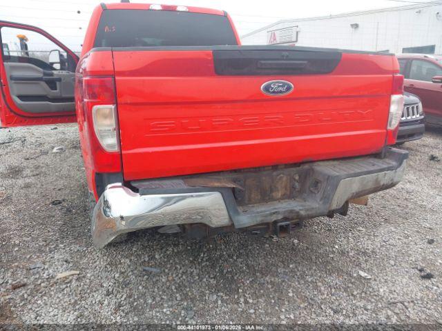 Ford F-250 Xl Image 18
