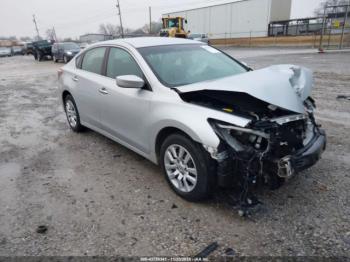  Salvage Nissan Altima