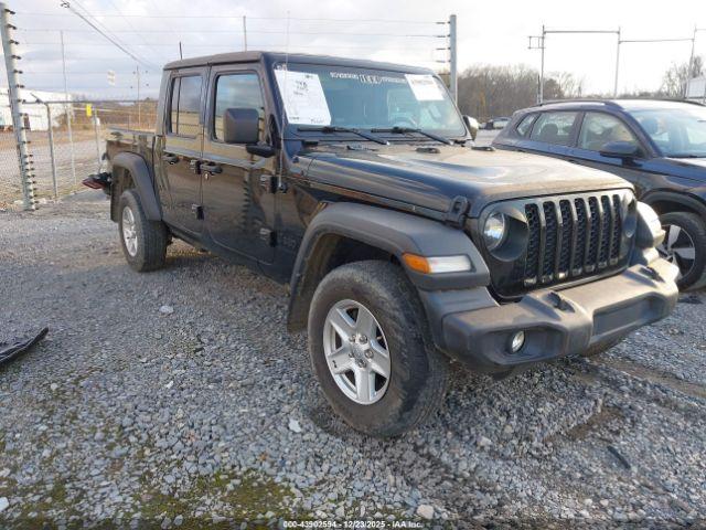  Salvage Jeep Gladiator