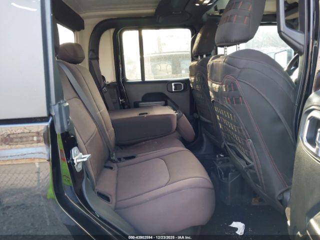 Jeep Gladiator Sport S 4x4 Image 16