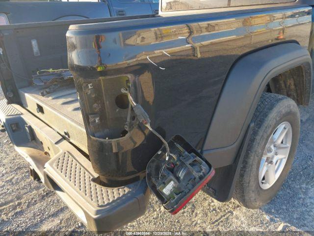 Jeep Gladiator Sport S 4x4 Image 12