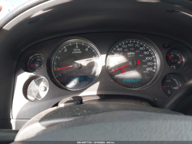 GMC Yukon Slt Image 3