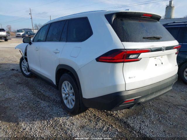 Toyota Grand Highlander Hybrid Xle Image 3