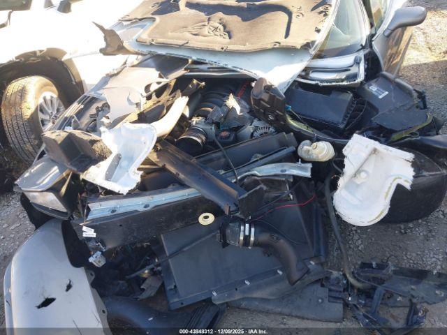 Chevrolet Corvette Image 7