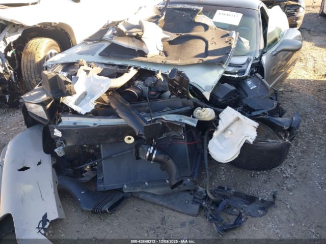 Chevrolet Corvette Image 10