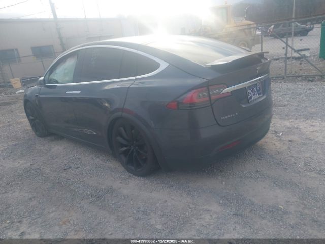 Tesla Model X Image 2