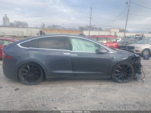 Tesla Model X Image 6
