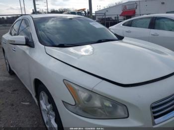  Salvage Nissan Maxima