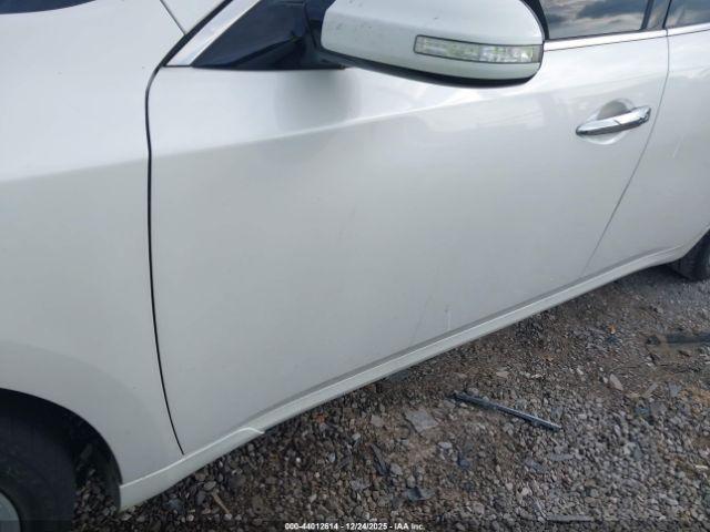 Nissan Maxima 3.5 Sv Image 3