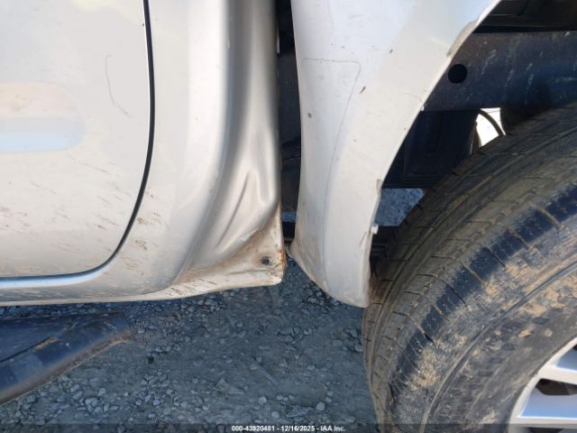 Nissan Frontier Image 20