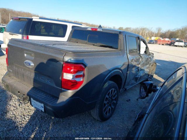 Ford Maverick Lariat Image 13