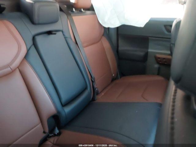 Ford Maverick Lariat Image 5