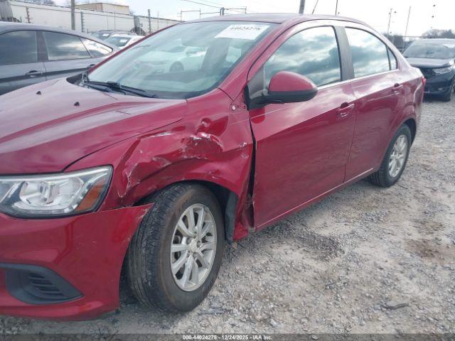 Chevrolet Sonic Lt Auto Image 3