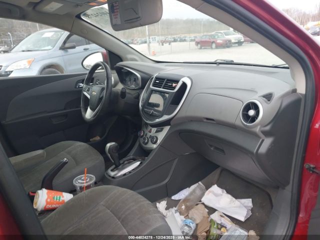 Chevrolet Sonic Lt Auto Image 2