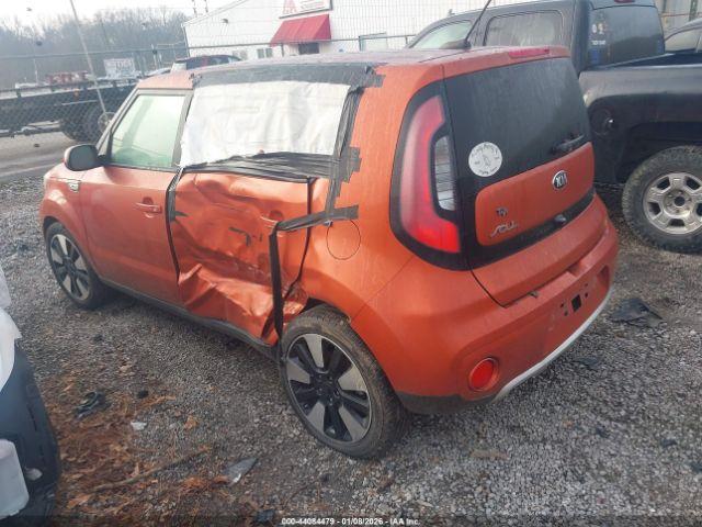 Kia Soul + Image 13