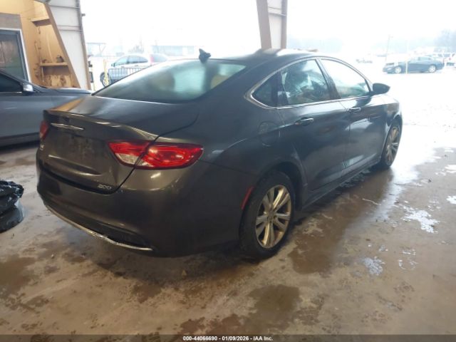 Chrysler 200 Limited Image 7